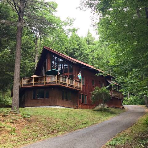 6 bedroom vacation home in Quechee, VT!