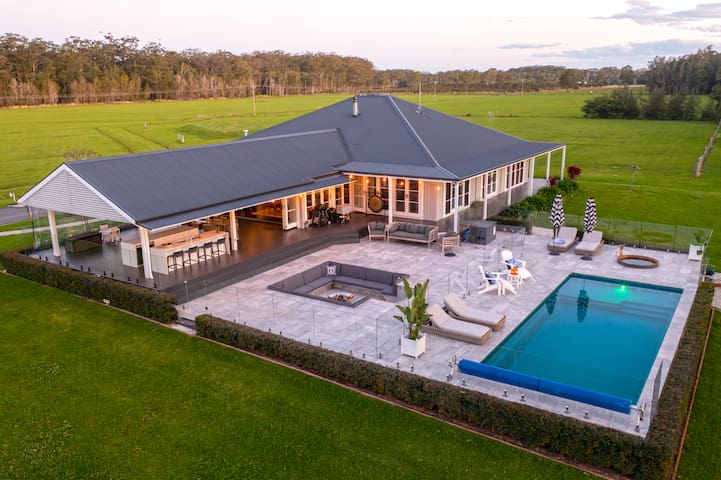 Rejuvenate in Spa/Retreat Residence – 90 Acres