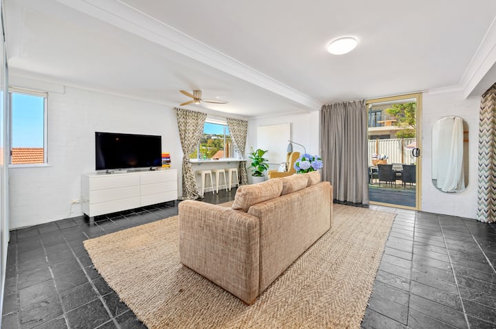 Luxury '3 Palms Merewether' With Ocean Views - Newcastle