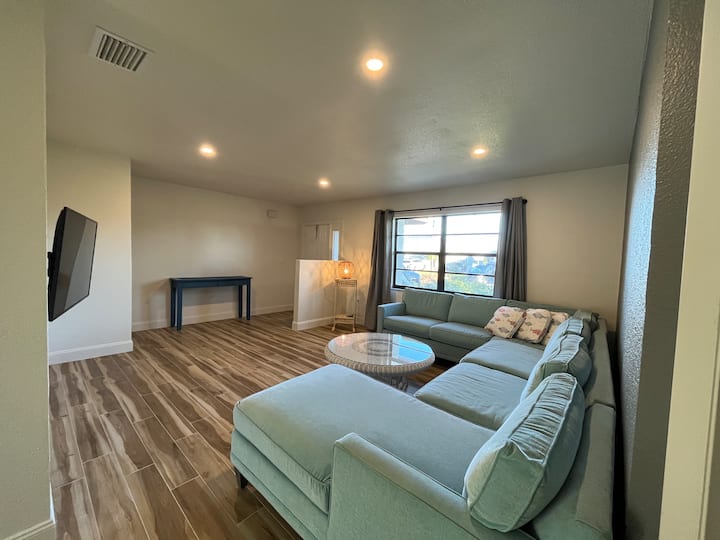 Heated Pool, Cozy 2 Bed-2 Bath House - Little Gasparilla Island, FL