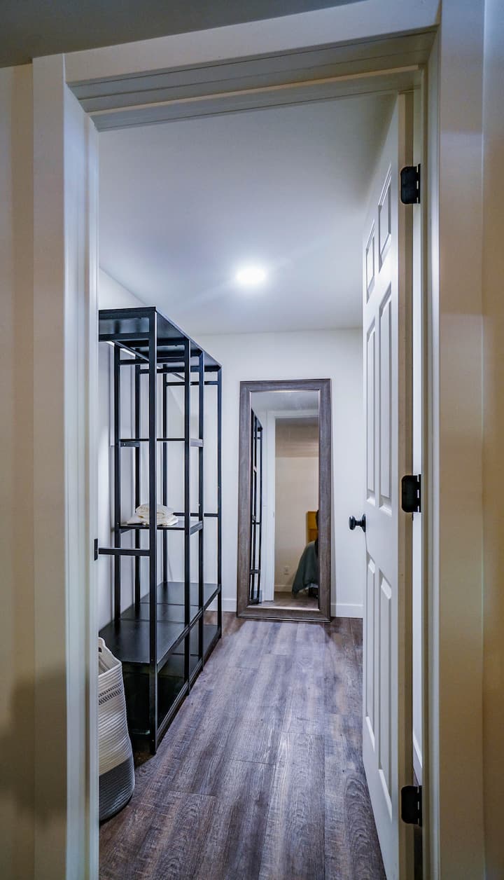 Staying awhile ? Large walk in closet