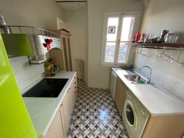 Biggest of town! 9-BR 5BA up to 22 ppl at Istiklal gallery image 5