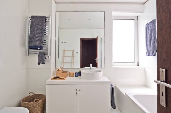 Férias com piscina gallery image 5