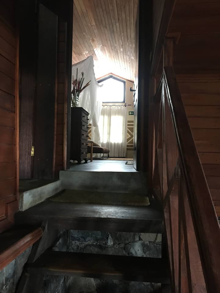 Entrada Suite Africana