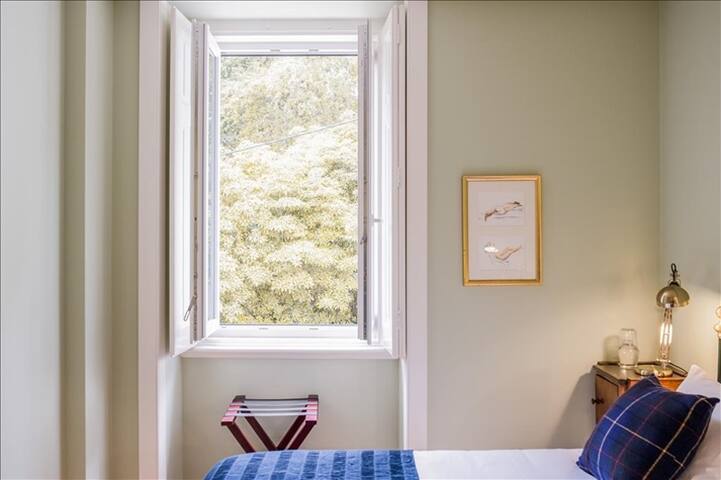 Eighteen21 Houses – Room Verde , Quinta Velha gallery image 4