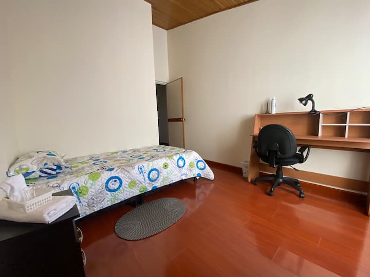Spacious Private Room Houses for Rent in Chía, Cundinamarca, Colombia