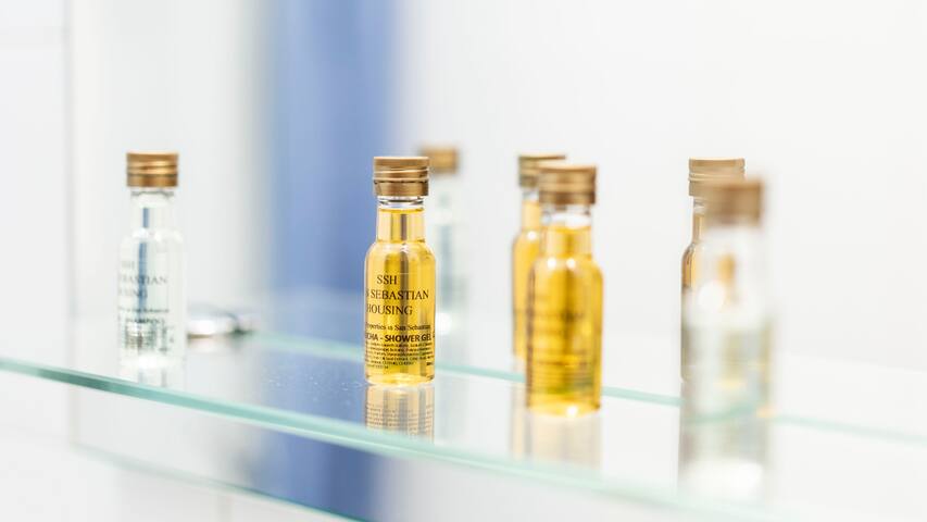 Concha Beach V 3Bedroom WiFi gallery image 2