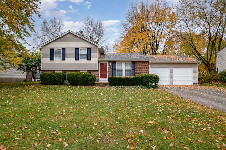 Inviting Home With Private Fenced Yard For Pets - Mason, OH
