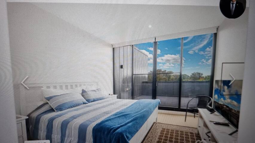 Brand new townhouse near east garden shopping mall gallery image 4