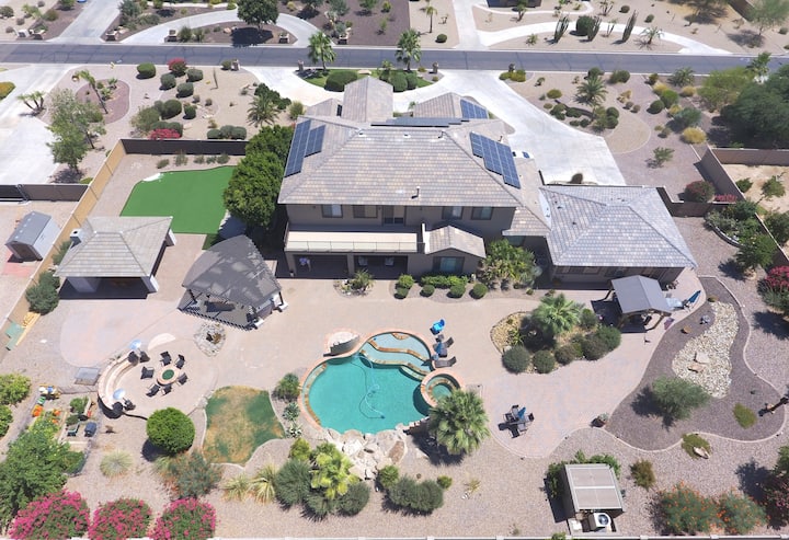 Vacation Oasis-1 Acre paradise, close to events