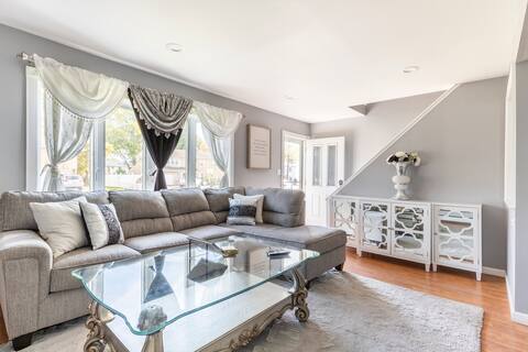 A Modern Getaway Perfect for Families & Business