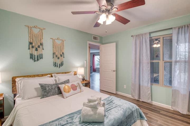 غرفة نوم الضيوف