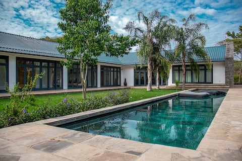 Wild Fig Tree Luxury Villa on a wildlife golf