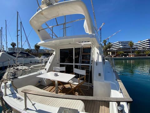Popular Airbnb listing: Experience on a comfortable sports yacht in Sant Adrià De Besòs