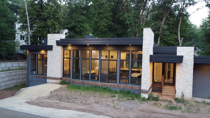 Modern River Getaway- with pool & hot tub!