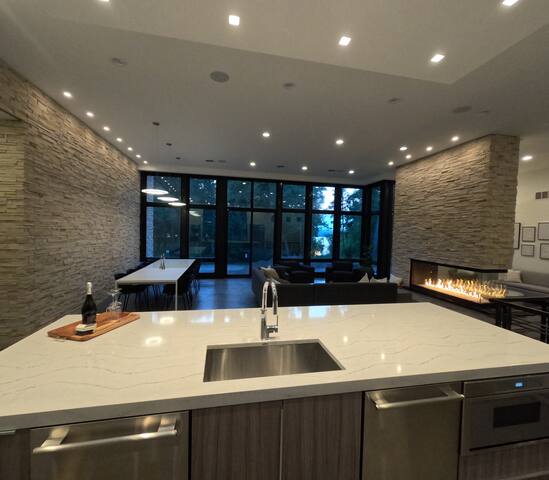 Modern River Getaway- with pool & hot tub! gallery image 3