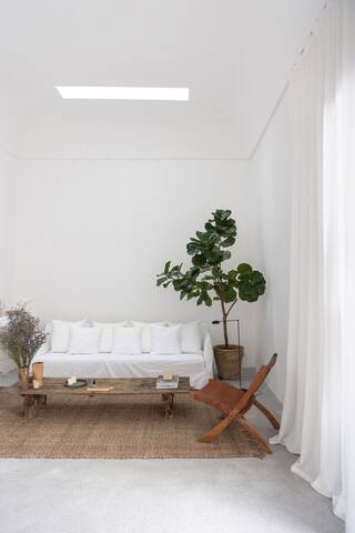 Modern-design home in the center of Nardò, Lecce gallery image 3