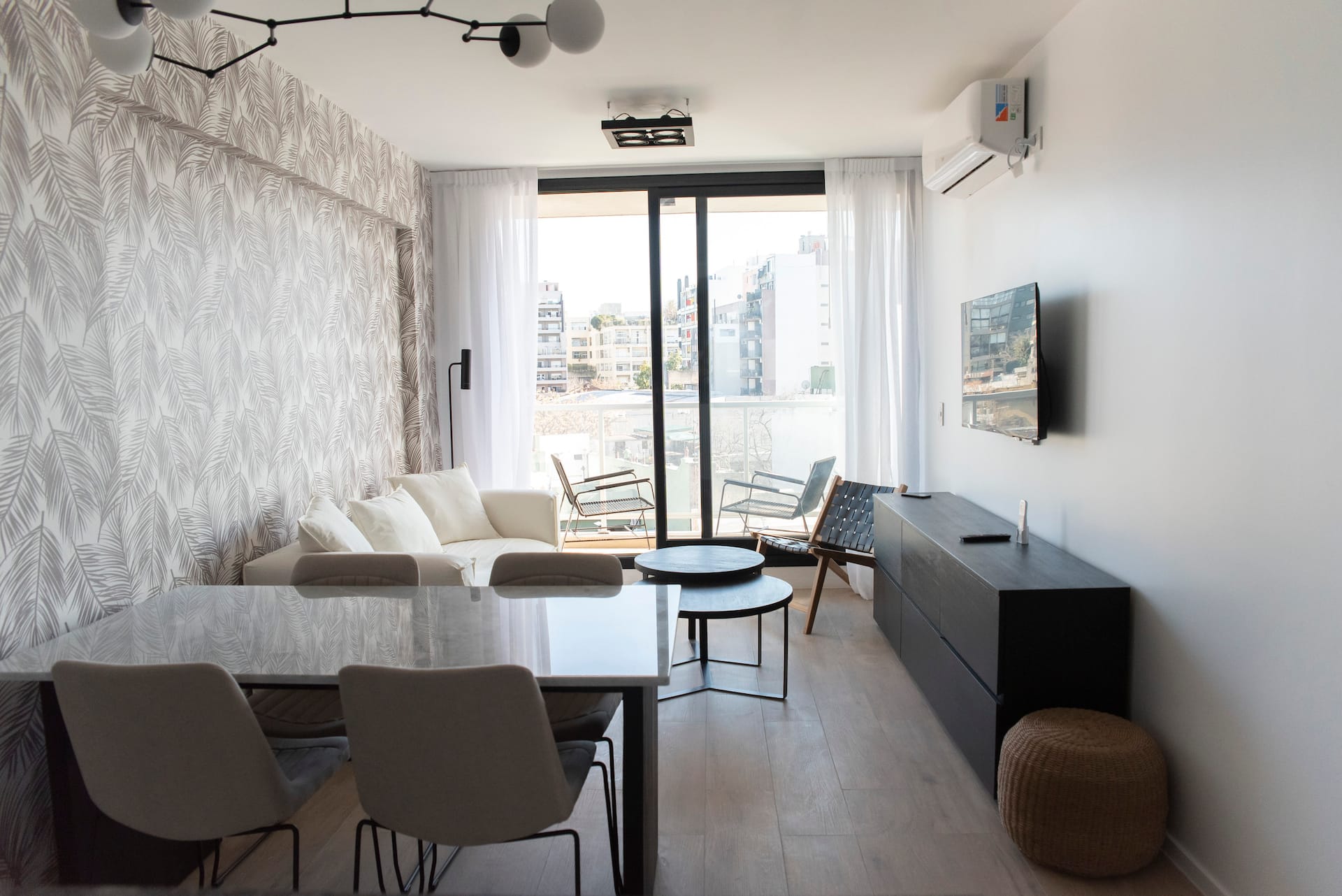 Apartamento de dois quartos novo com piscina em Palermo