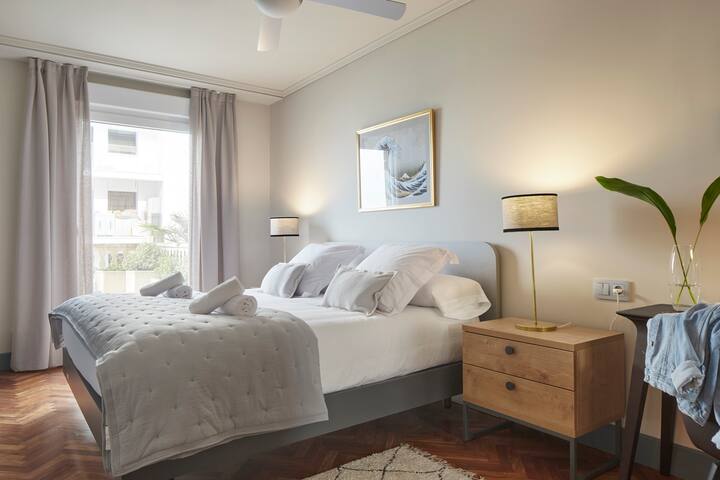 Miraconcha Terrace by Sweet Home San Sebastian gallery image 5