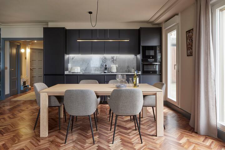 Miraconcha Terrace by Sweet Home San Sebastian gallery image 3