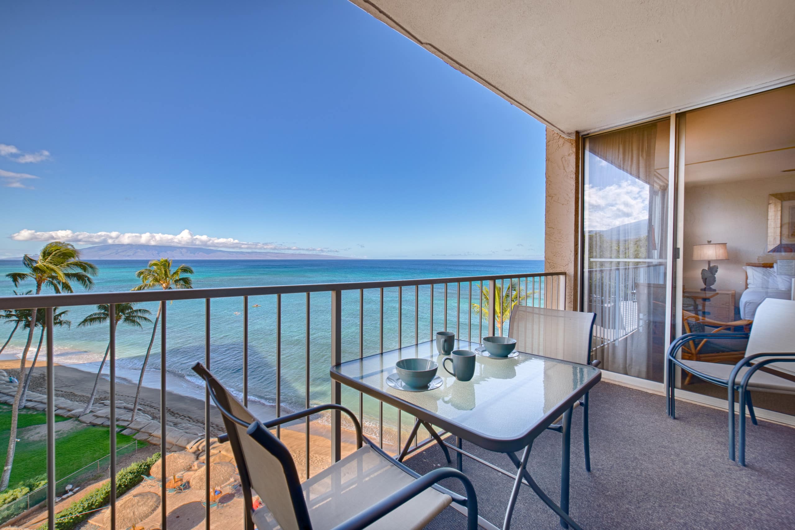 Condo in Lahaina · ★4.95 · 1 bedroom · 1 bed · 1 shared bath - Image 2