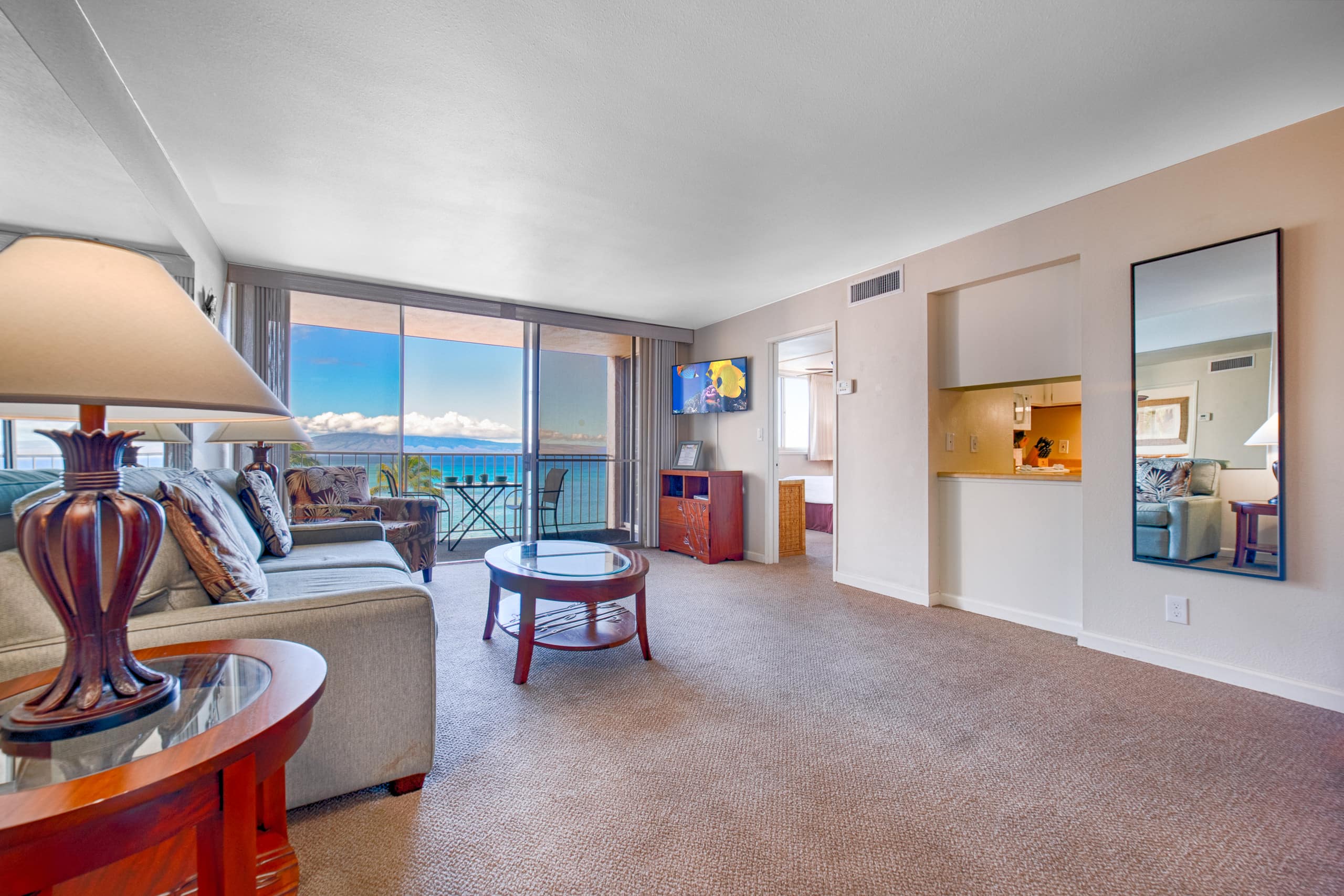 Condo in Lahaina · ★4.95 · 1 bedroom · 1 bed · 1 shared bath - Image 10
