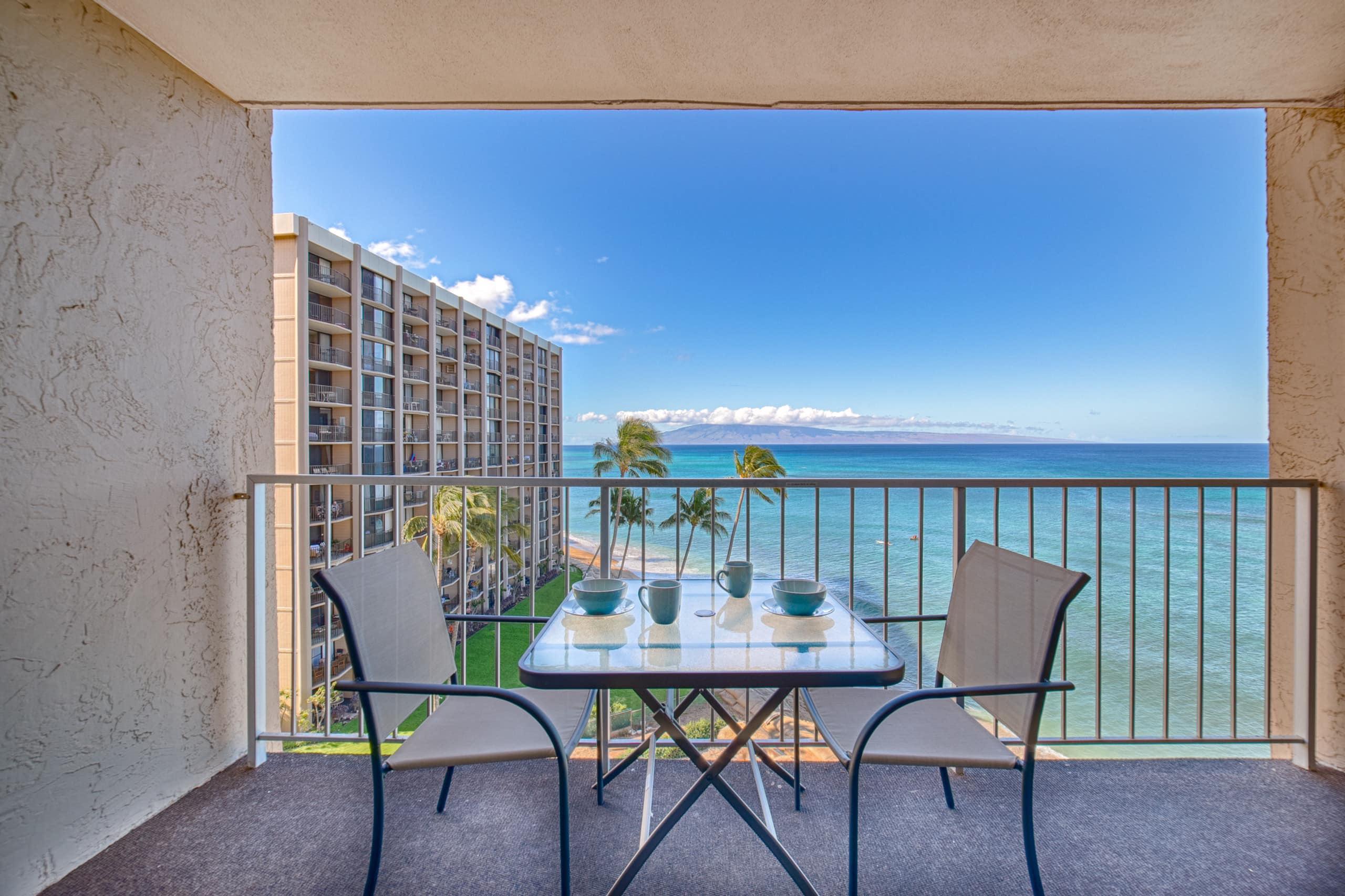 Condo in Lahaina · ★4.95 · 1 bedroom · 1 bed · 1 shared bath - Image 18