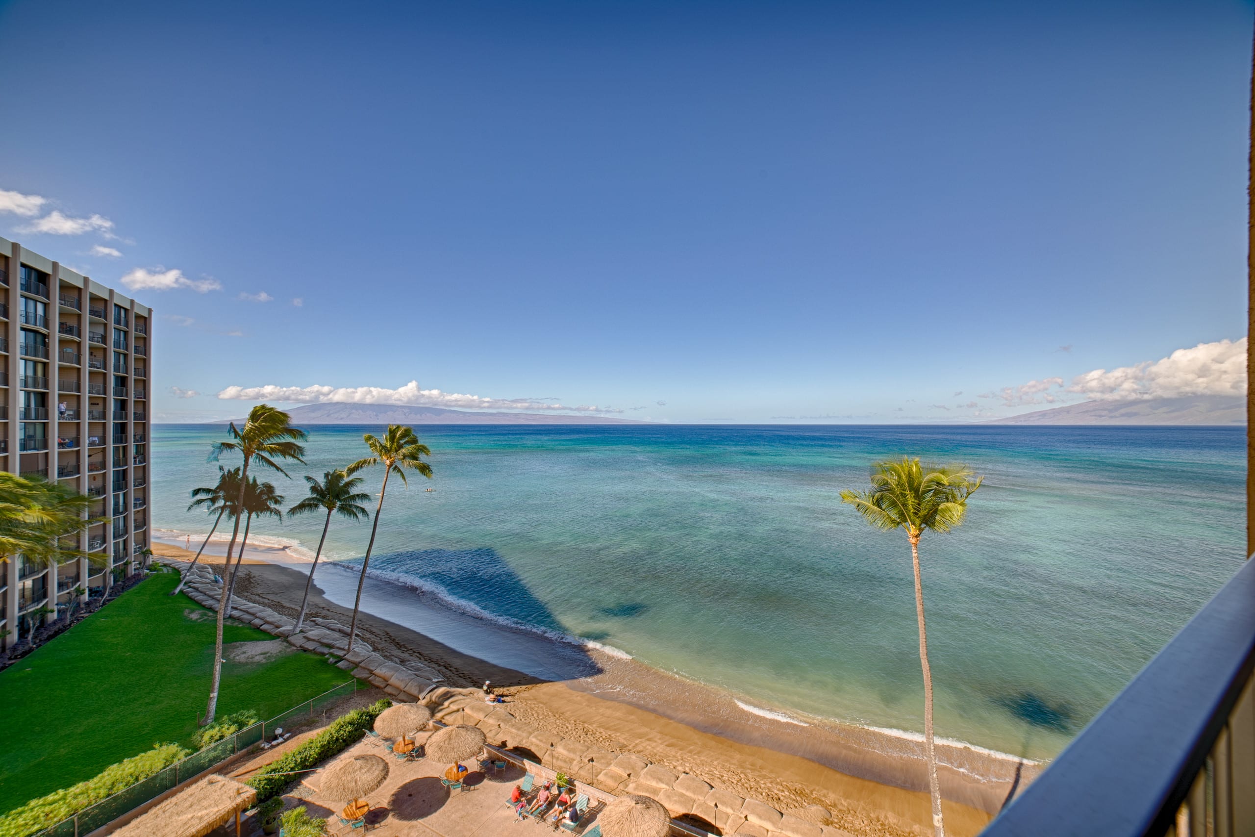 Condo in Lahaina · ★4.95 · 1 bedroom · 1 bed · 1 shared bath - Image 1