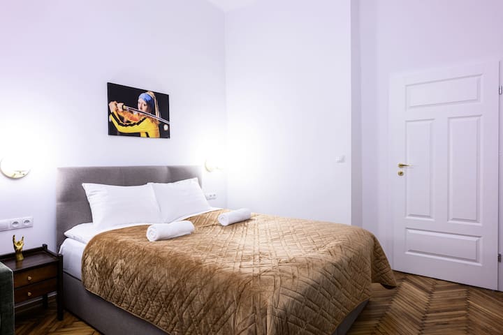 Homelike Krakow Apartments managed Airbnb listing 1