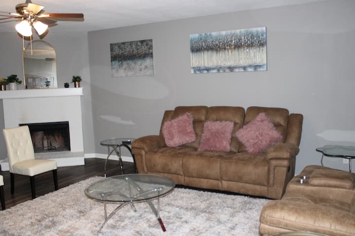Little Elm Oasis W 3 Bedroom 2 Bathroom - Frisco, TX