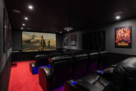 Cloud 9 | movie theater, arcades, firepit & spa