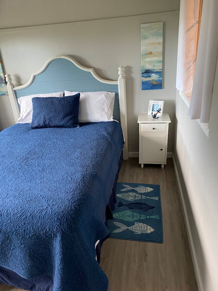 Fig, Queen Size bed
