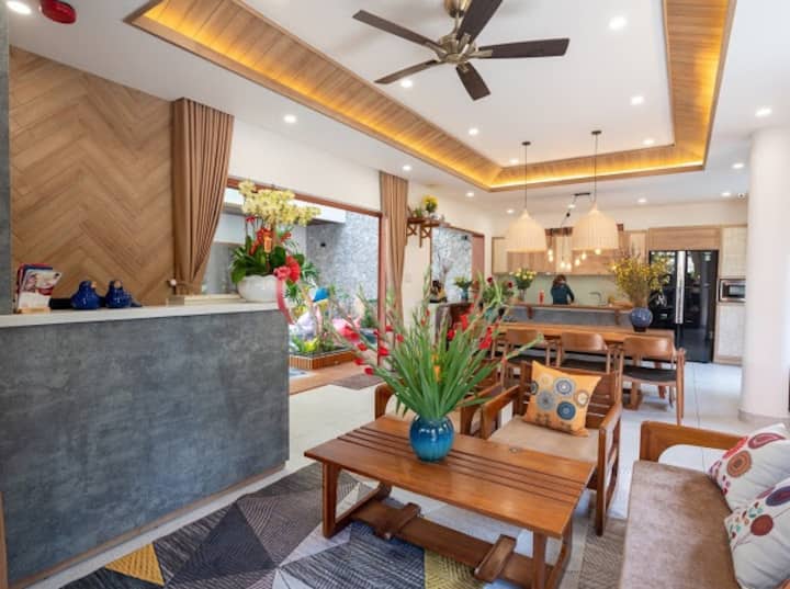 7 Phong Có Hồ Bơi 350 M2 An Bàng Sunset House - ホイアン