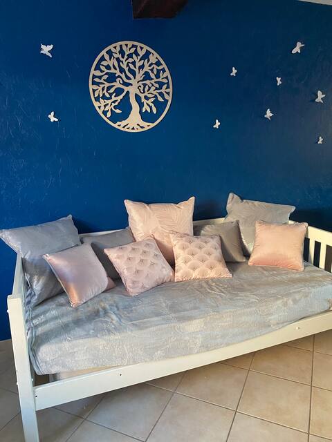 Bonneval hyper center, beautiful duplex apartment
