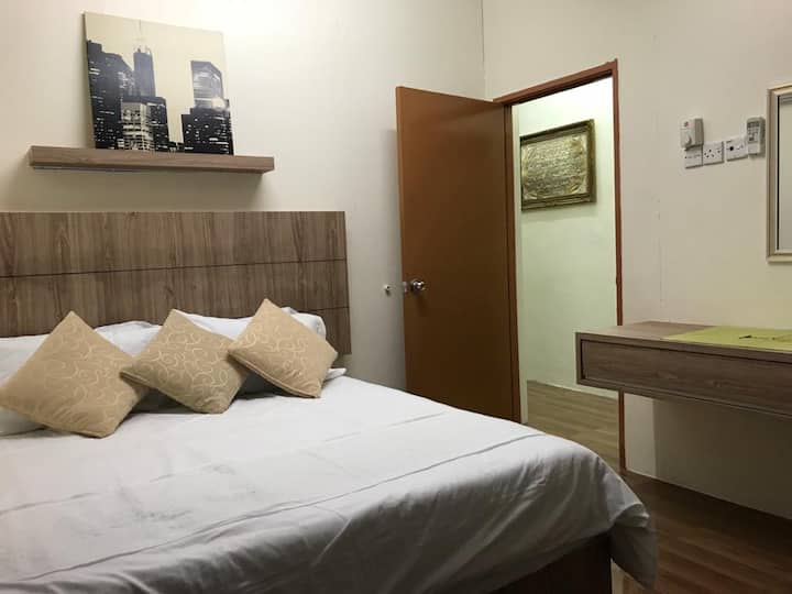 Cosy, Modern Mini Cottage In Changloon - Bukit Kayu Hitam