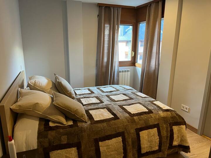 Primera habitacion de matrimonio con baño en suite