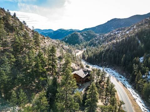 Epic HUGE Home near Estes Park and RMNP