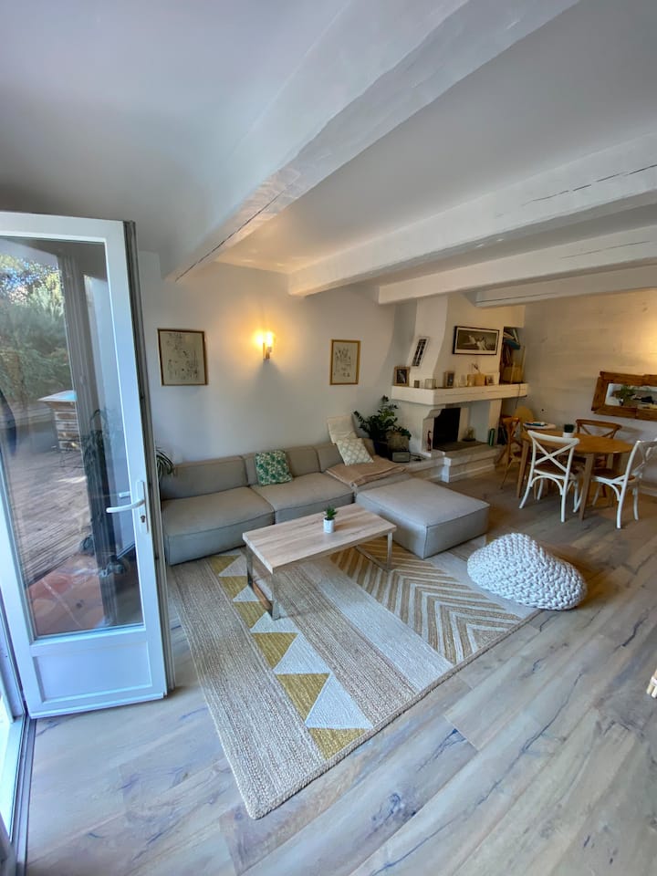 Maison Chaleureuse Avec Piscine - Sanary-sur-Mer
