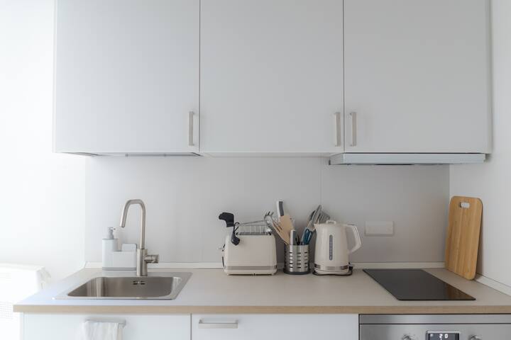 Colosseo White Flat gallery image 5