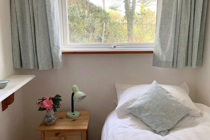 חדר שינה 3 - מיטת יחיד