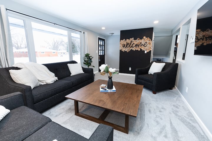 The Woodson House - A 10 Minute Walk To Lambeau - Green Bay, WI