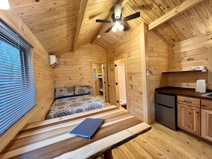 Riverview Log Camping Cabin On The Potomac River - Harpers Ferry, WV