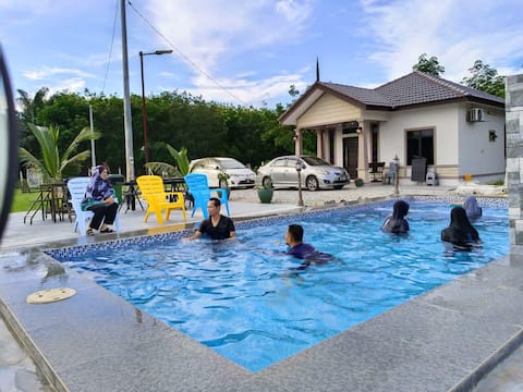Armand House 5 rooms Private Pool Pengkalan Balak