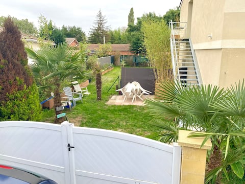 Gite 4/5 classified 3 stars 
2 ATVs, Bus-Tram wifi