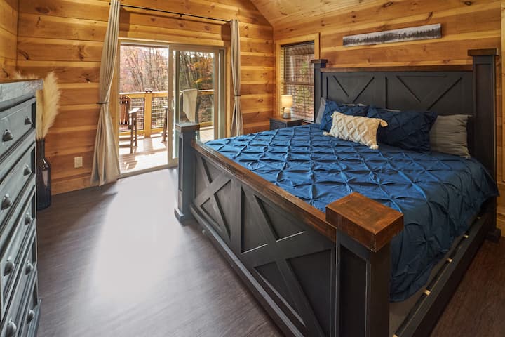 Up Stairs King Bedroom with Attached Bathroom and its own Private Deck!