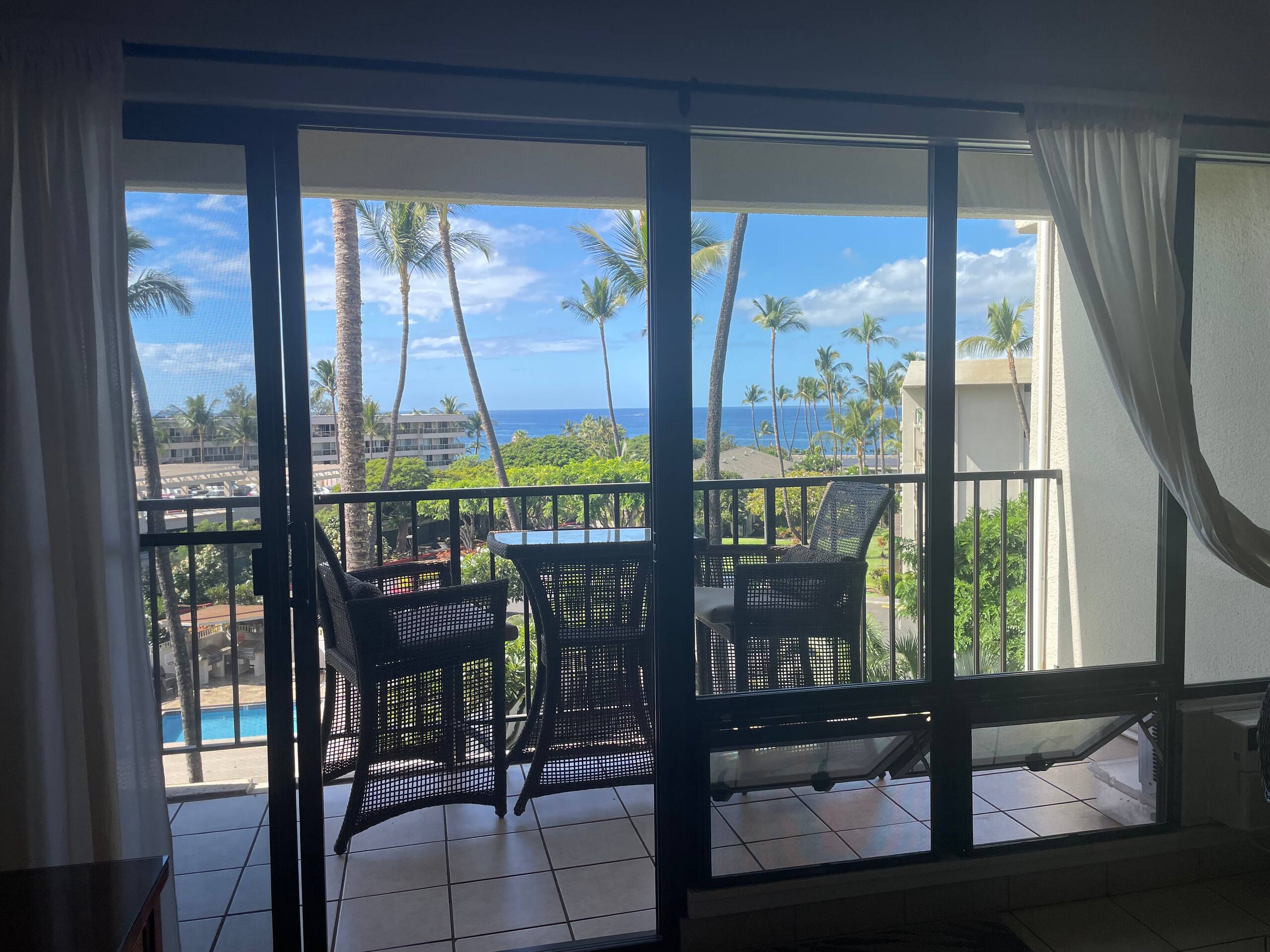 Condo in Kihei · ★4.91 · 1 bedroom · 1 private bath - Image 12