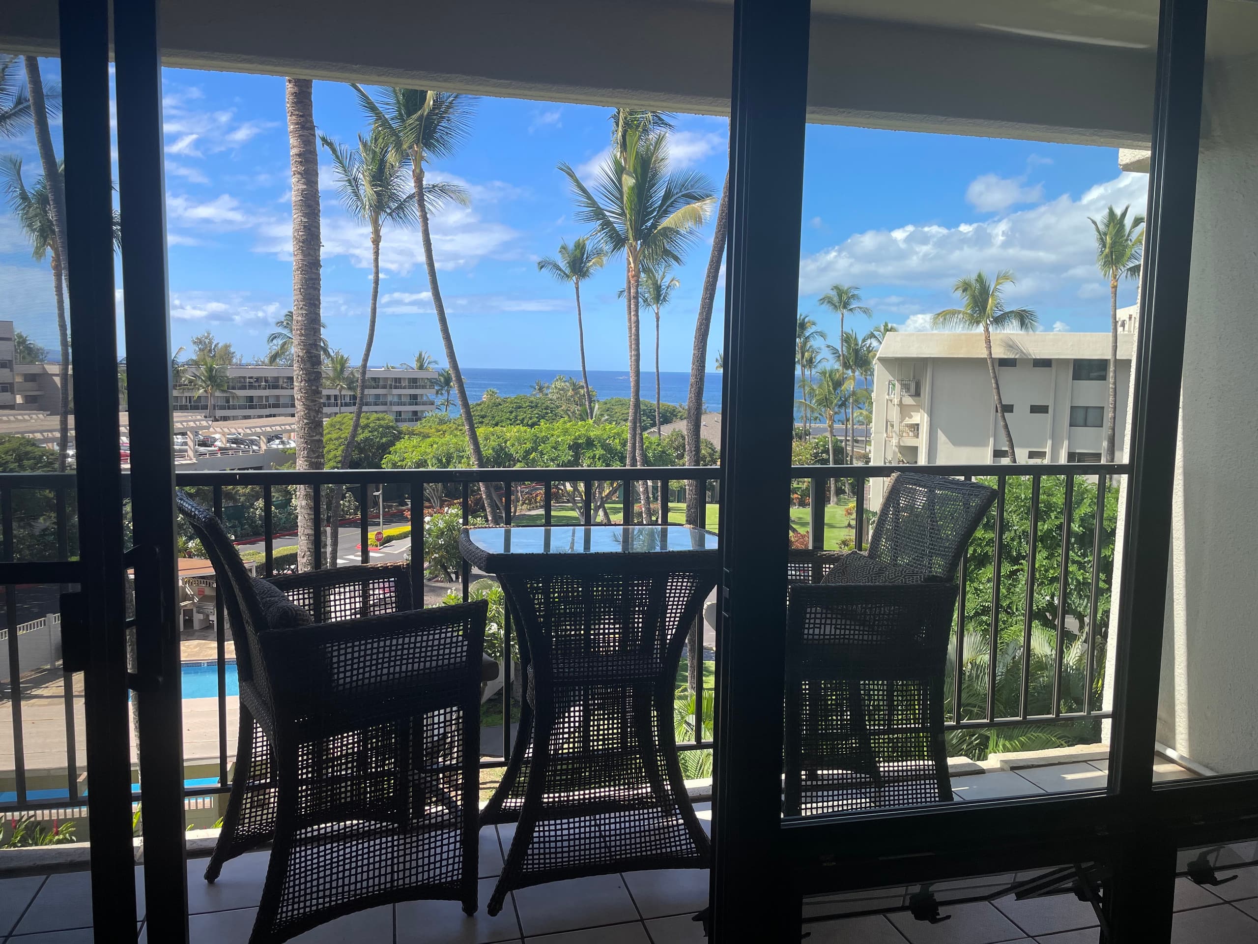 Condo in Kihei · ★4.91 · 1 bedroom · 1 private bath - Image 2