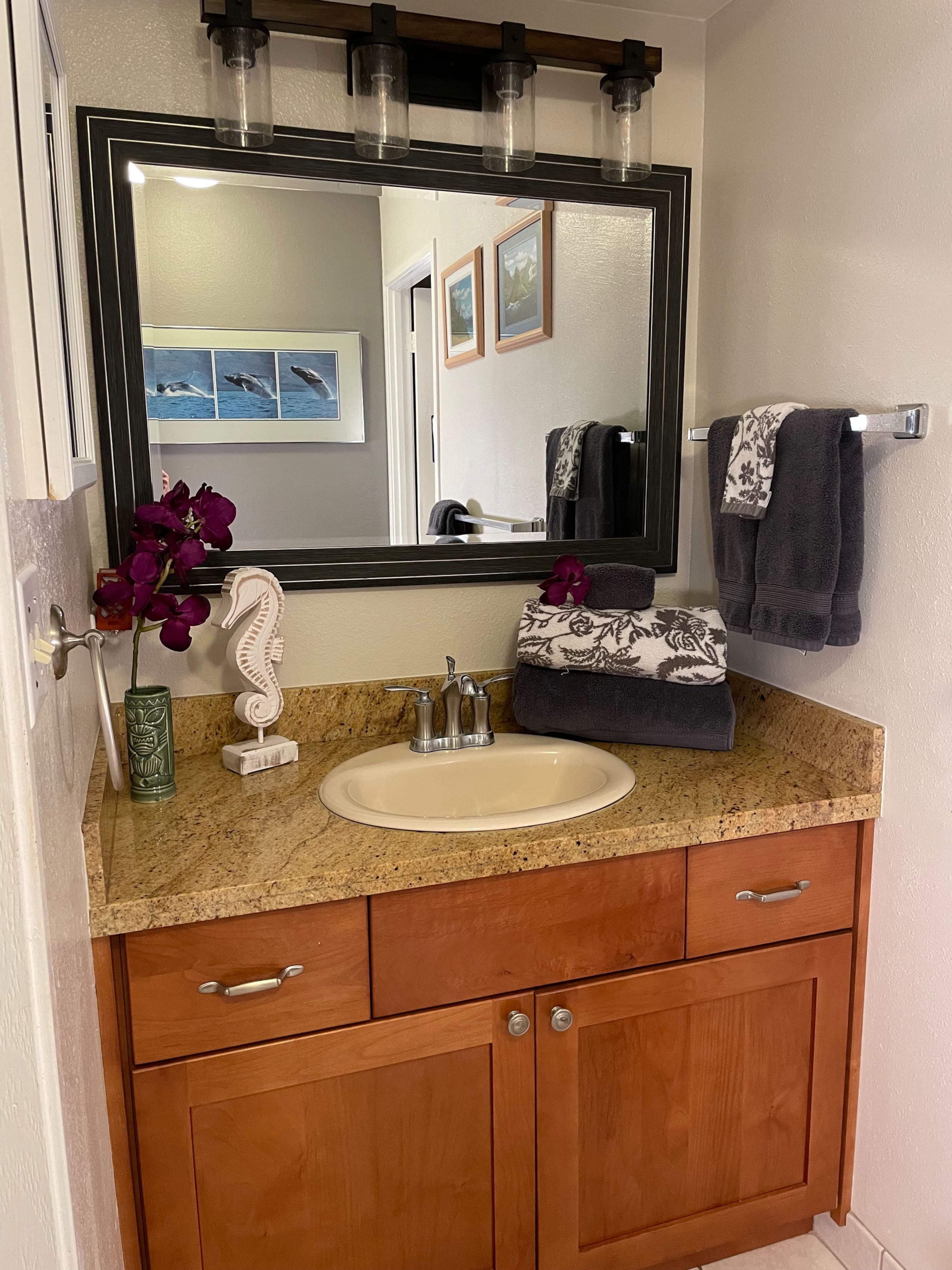 Condo in Kihei · ★4.91 · 1 bedroom · 1 private bath - Image 26