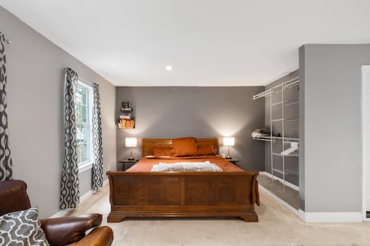 Listing in Austin