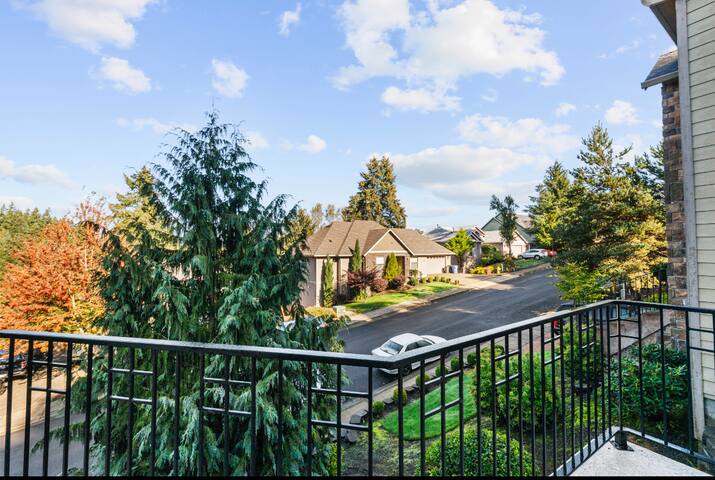 The Spot! Hot Tub, entertainment paradise gallery image 3